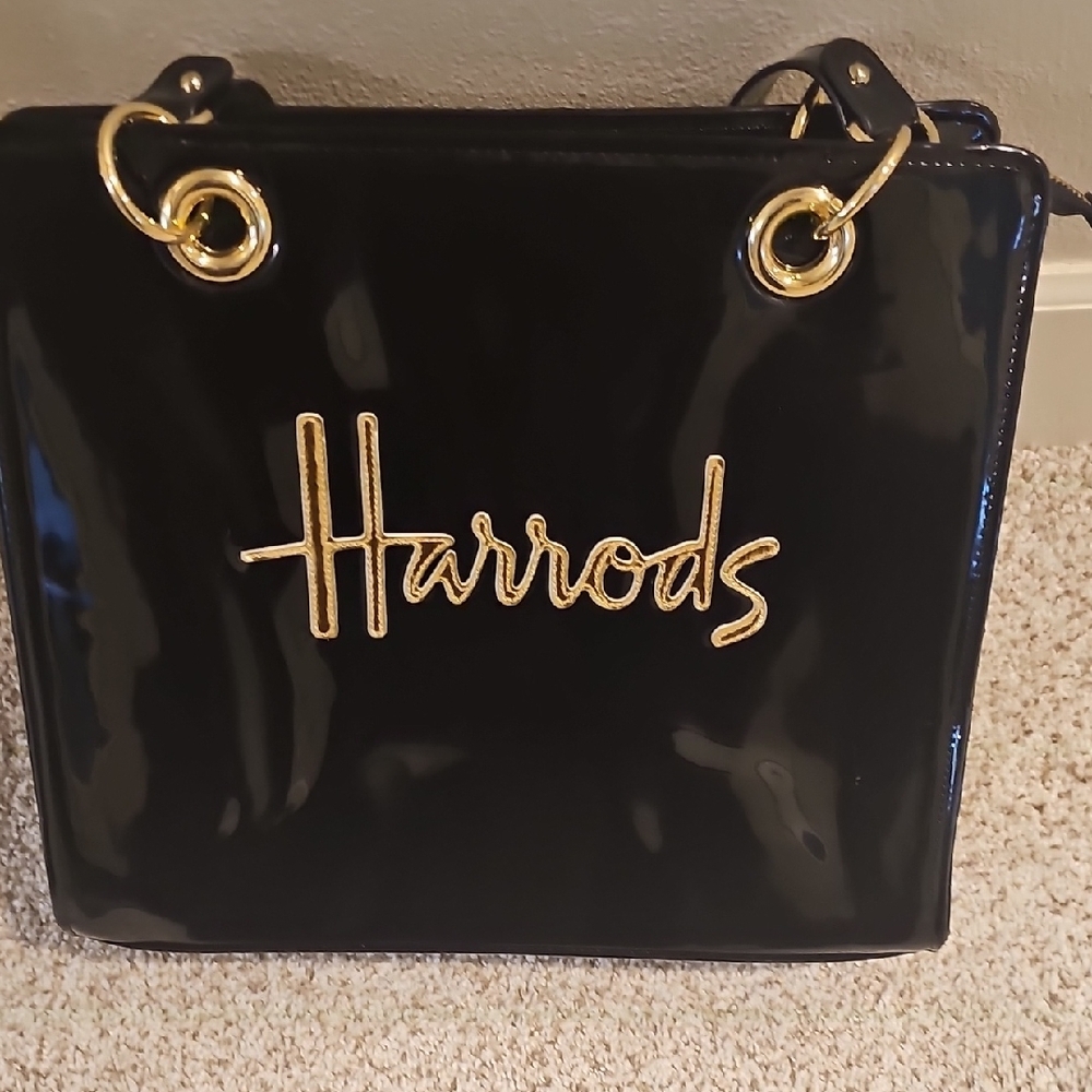 Harrods Black and Gold Tote Excellent used condition. Used 1x.